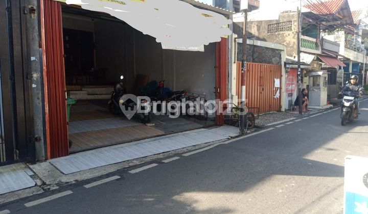 Rumah Modern Klasik Nyaman dan Strategis di Percetakan Negara Rumah Modern Klasik Nyaman dan Strategis di Percetakan Negara