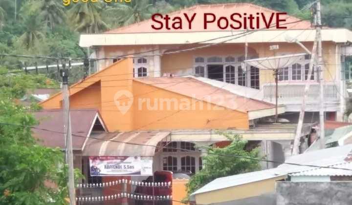 Rumah Mewah Ditengah Kota Padang