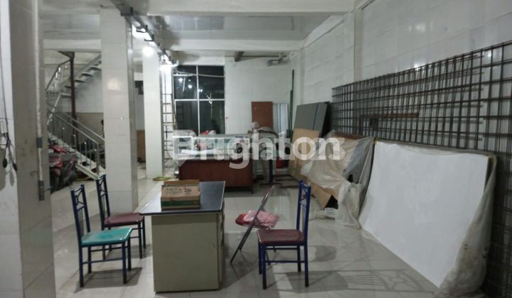 RUKO BAGUS  SIAP PAKAI MULTIFUNGSI LOKASI STATEGIS DIMENTENG