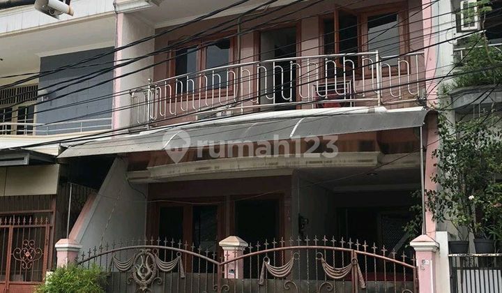 Rumah Istimewa Edisi Turun Harga di Tomang