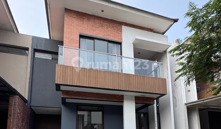 For Sale 4+1 Bedroom House in Discovery Bintaro Sector 9, Elite Cluster 4M