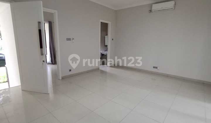 Sewa Rumah Kebayoran Residences Semi Furnished 4+1 Kamar 2
