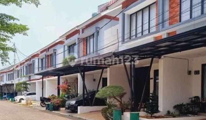 2 Story House 900 Million Bintaro, Freehold Certificate - Near Toll Road & KRL Station