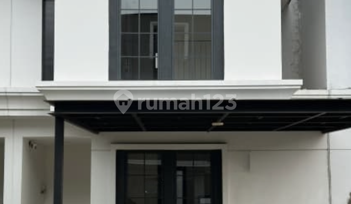 Disewakan Rumah Citra Garden Bintaro - 3 Lantai, Siap Huni