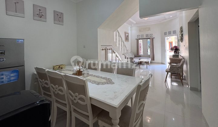 Disewakan Rumah 2 Lantai Full Furnished Nempel Bintaro Siap Huni 2