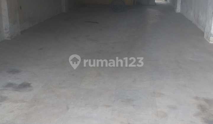 For Rent Brand New 4-Story Shop House in Bintaro Sector 3A Breeze 2