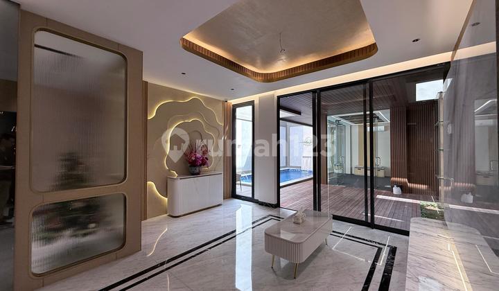 For Sale Luxury Enchante Bsd House 4+1 Fully Furnished, Swimming Pool