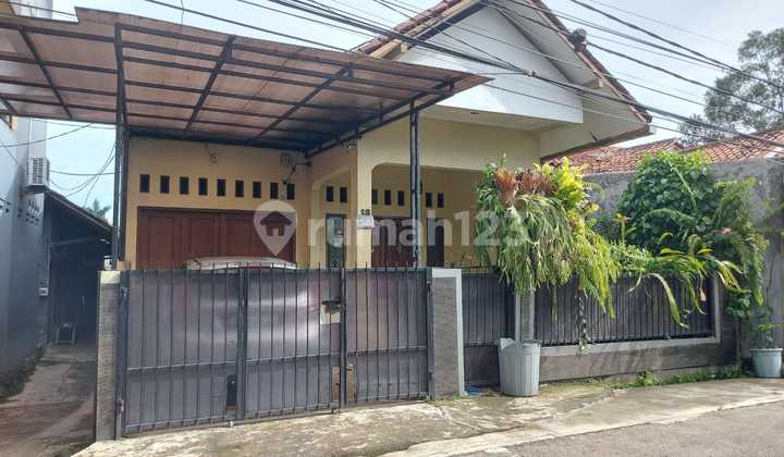 For Sale: Land Area 280 M2 House in Parigi, Flanked by Emerald and Botanica, Bintaro Jaya For Sale: Land Area 280 M2 House in Parigi, Flanked by Emerald and Botanica, Bintaro Jaya