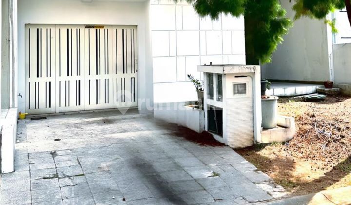 For Rent Luxury House 3+1 Bedrooms in Kebayoran Bintaro Jaya Sector 7