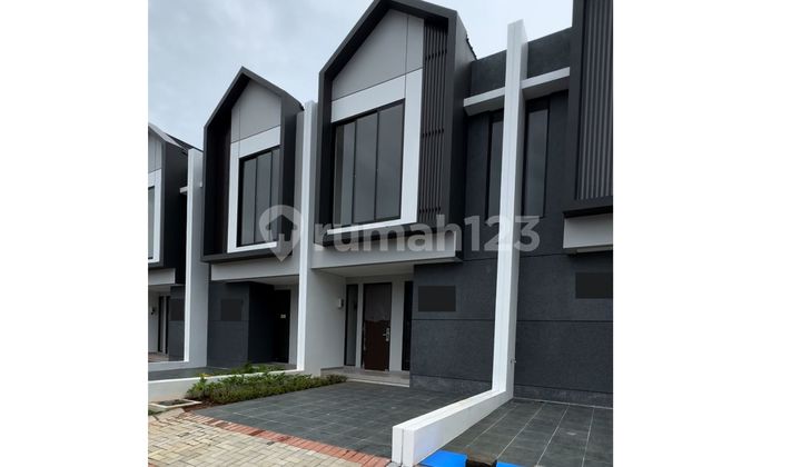 Disewakan Rumah Baru Depan Taman di Kebayoran, Bintaro Disewakan Rumah Baru Depan Taman di Kebayoran, Bintaro