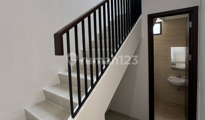 Jual Rumah Kebayoran Bintaro Jaya Sektor 7 Semi Furnished 3+1 2