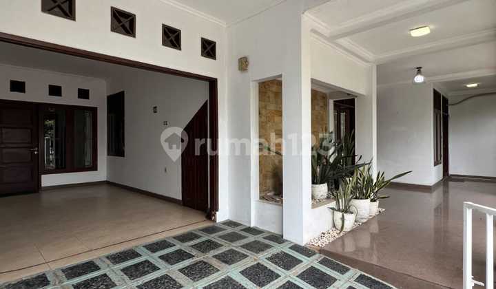 Rumah Dijual Bintaro Jaya Sektor 9 bisa KPR, 6 Kamar