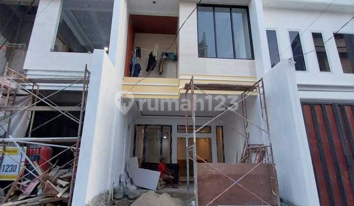 Jual Cepat Rumah Di Kavling Polri, Jelambar Jual Cepat Rumah Di Kavling Polri, Jelambar