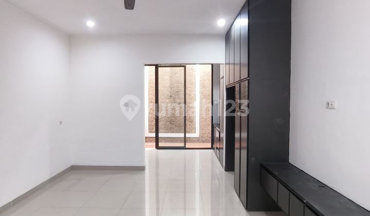 Jual Cepat Rumah Siap Huni, Semi Furnish Di Duri Kepa, Jakbar