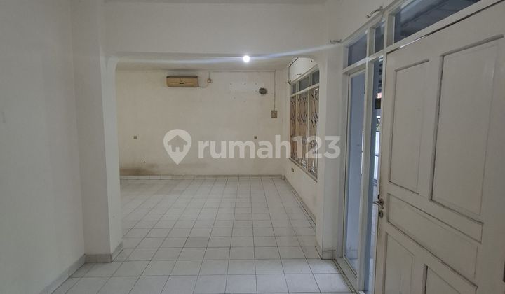 Disewakan Rumah Siap Huni di Area Tomang Jakbar 2