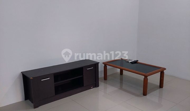 Disewakan Rumah Siap Huni Daerah Taman Ratu Disewakan Rumah Siap Huni Daerah Taman Ratu