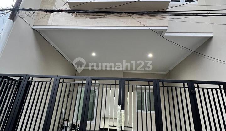 Dijual Cepat Rumah Baru di Tanjung Duren