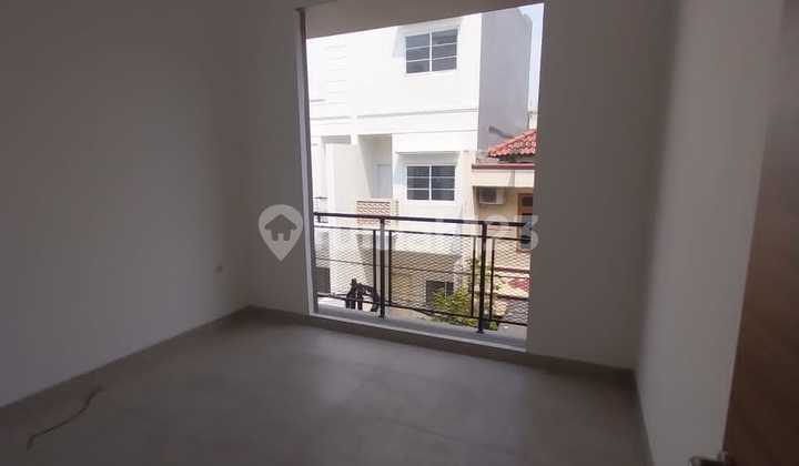 Jual Cepat Rumah Baru Area Duri Kepa Jakbar  2