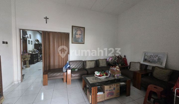 Rumah 2 Lantai Dekat Area Perkantoran dan Simpang Lima 2