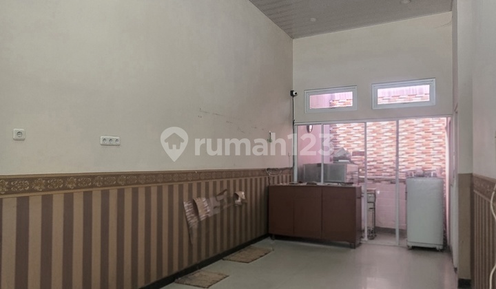 Modern Minimalist House in Medoho Housing 1