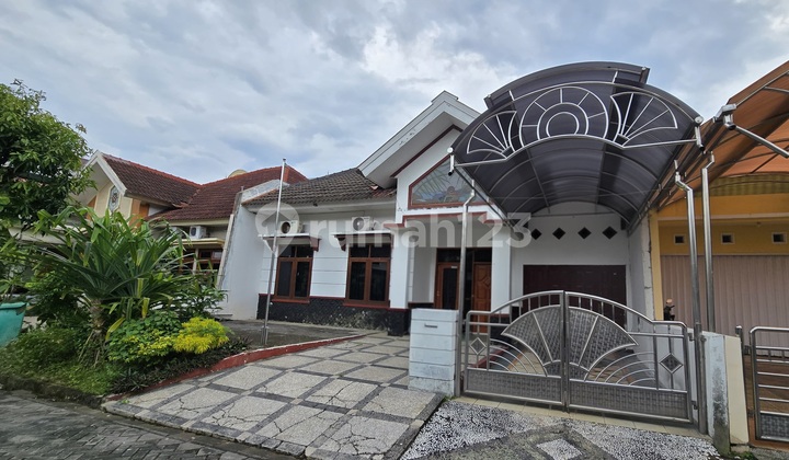 Minimalist House in a Safe and Secure Neighborhood Near Undip Tembalang 1