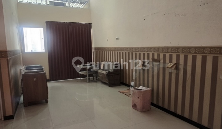 Modern Minimalist House in Medoho Housing 2