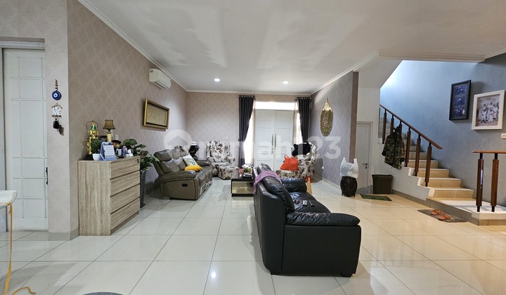 Rumah Dijual 2lt 10x18 180m Type 4kt Cluster Vernonia Summarecon Bekasi  2