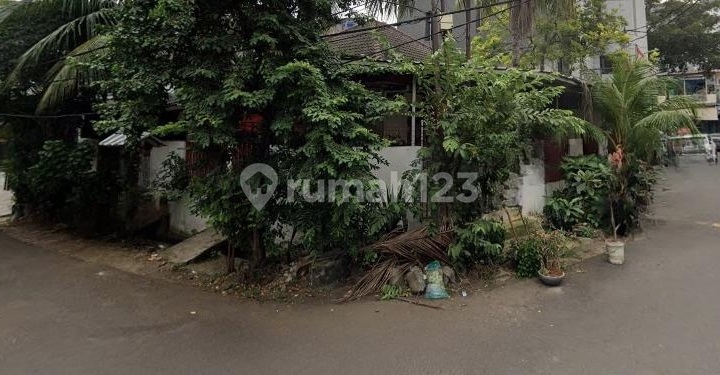 Rumah Dijual Lokasi Komersial Posisi Hoek, Hitung Tanah 235M, Blok M, Jakarta Selatan Rumah Dijual Lokasi Komersial Posisi Hoek, Hitung Tanah 235M, Blok M, Jakarta Selatan