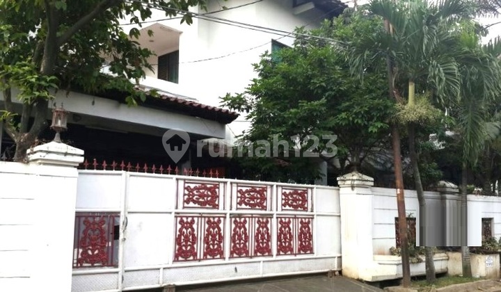 Luxury 2-story hook house in Cipinang, East Jakarta Luxury 2-story hook house in Cipinang, East Jakarta