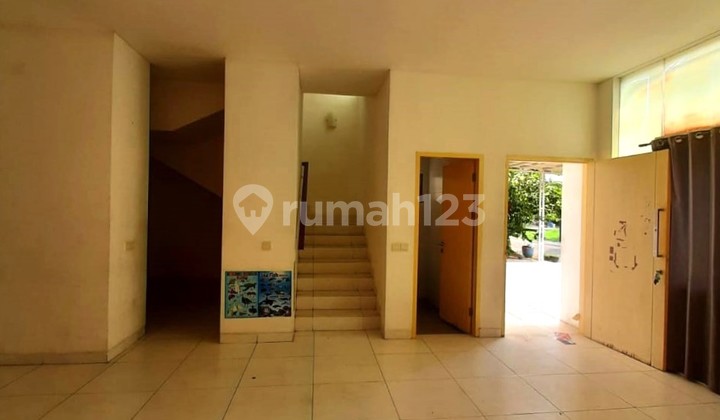 Rumah 2lt 8x15 120m 3KT Cluster Alamanda JGC Jakarta Garden City  2