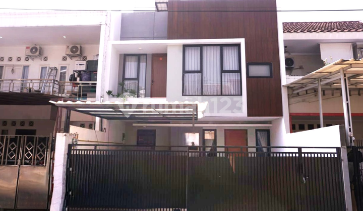 Rumah Dijual Taman Modern Luas 104m Type 4kt Cakung Jakarta Timur
