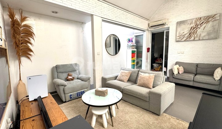 Rumah Dijual 2Lt 6X17 102M 2Kt Cluster La Seine Jgc Jakarta Garden City