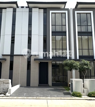 3-story house 7x14 3BR Sentarum Asya Cluster JGC Jakarta Garden City