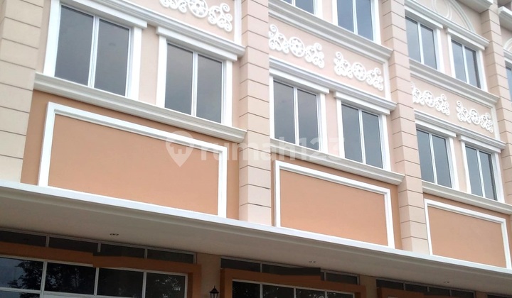 Shop House for Sale The Walk 3 floors 5x14 70m JGC Jakarta Garden City Cakung
