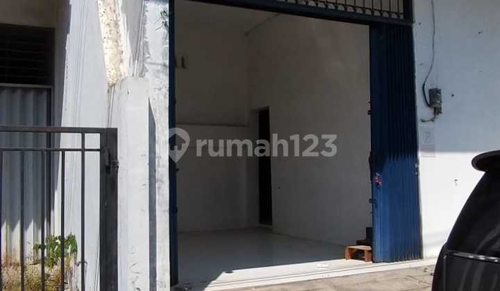 Disewakan Rumah Di Senjoyo Semarang Tengah 1