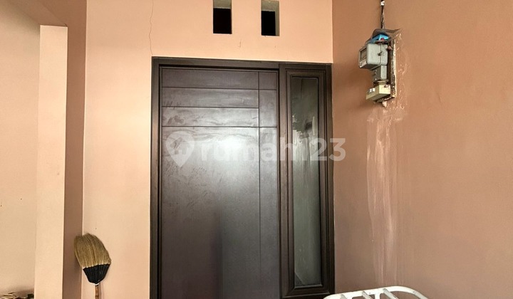 Disewakan Rumah Di Area Semarang Tengah  2