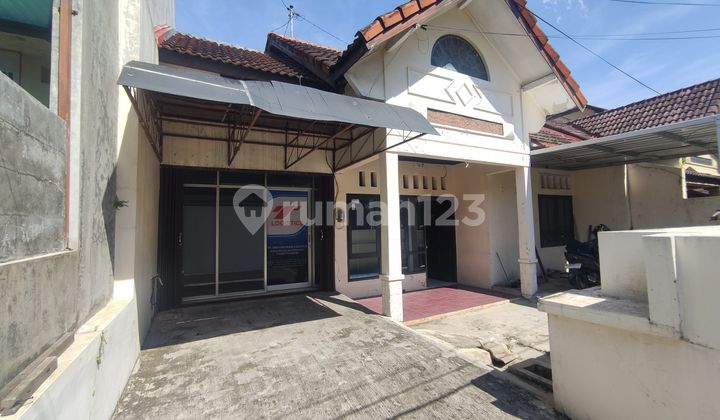 For Rent: Strategic House in the Beautiful Semarang Area 2