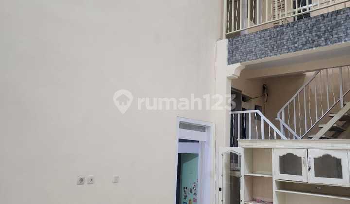 Disewakan Rumah 1.5 Lantai - Tanah Mas Semarang 2