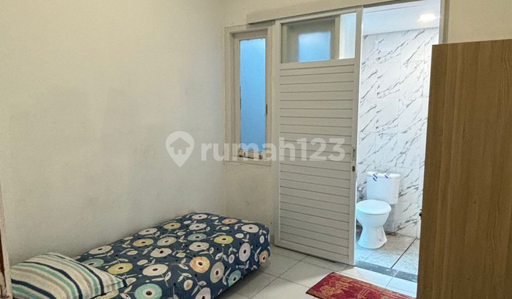 For Sale: Ready-to-Occupy Boarding House in Pleburan, Affordable and Attractive 2