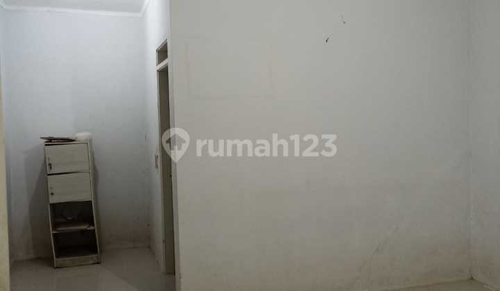 For Sale: House in Puri Anjasmoro, West Semarang 2