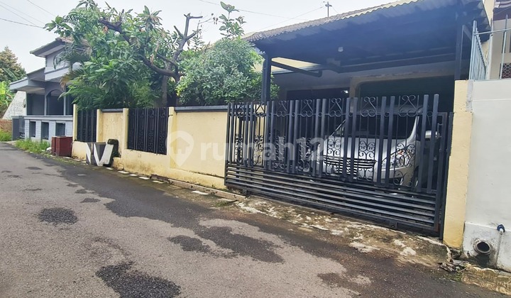 For Sale Large Cheap House in West Cakrawala Semarang 1