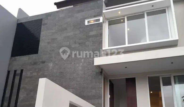 Dijual Rumah Siap Huni Mewah Genuk Semarang 1