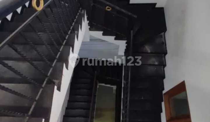 For Rent Office Building & Vacant Land in Gajahmada Semarang For Rent Office Building & Vacant Land in Gajahmada Semarang