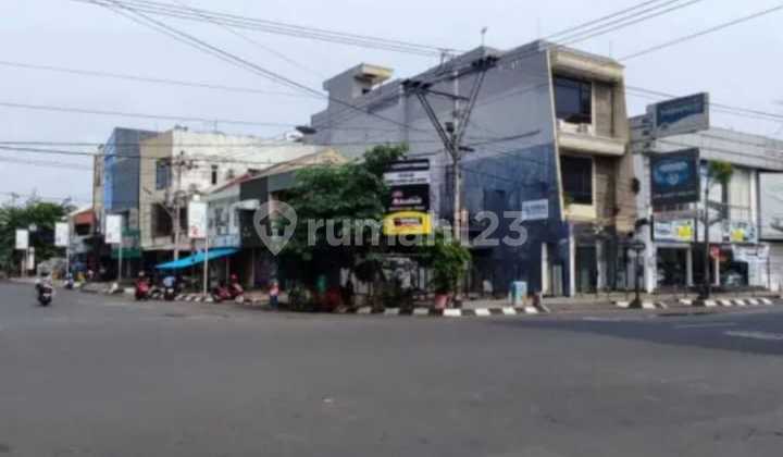 For Sale: Office Building and Parking Lot in Gajahmada For Sale: Office Building and Parking Lot in Gajahmada