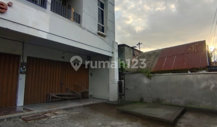 Disewakan Ruko 2 Lantai di Daerah Imam Bonjol Semarang 1