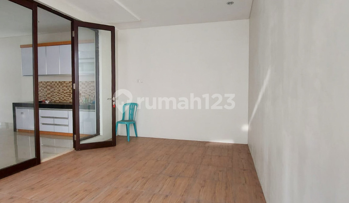 Rumah Siap Huni, Harga Reposisi,Bagus di Cluster Cosmo Lippo Cikarang, Ada Fasilitas Kolam Renang Dalam Cluster 2