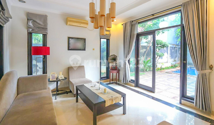 Rumah Minimalis Modern Di Cilandak dekat Tol Simatupang dan Stasiun MRT Dekat Pondak Indah, Kebayoran Baru, Kemang dan Lebak Bulus