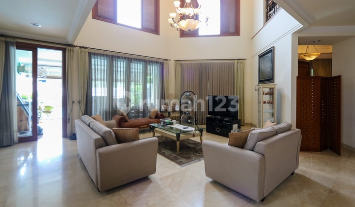 Rumah Klasik Mewah di Kawasan Elite Pondok Indah, Dekat Cilandak, Kebayoranbaru, Kemang