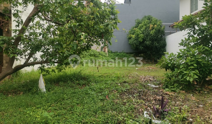 Land plot in Simpruk Lippo Cikarang at a good price, strategically located near schools and commercial shophouse areas. 2