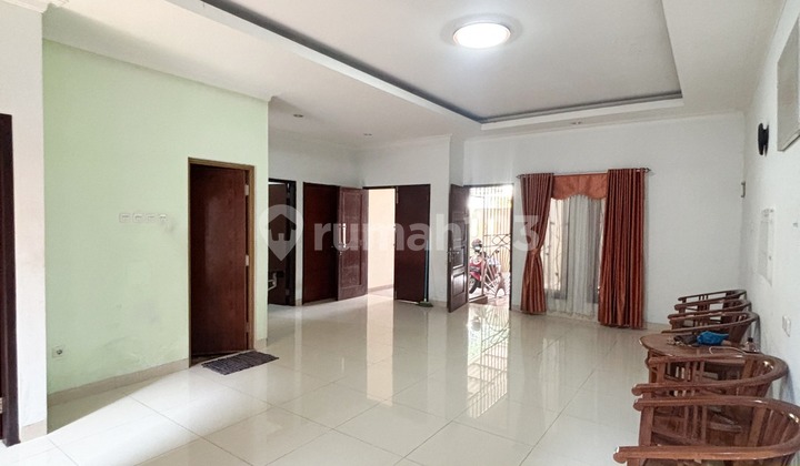 Ready-to-Occupy House in a Complex in the BSD Area, South Tangerang